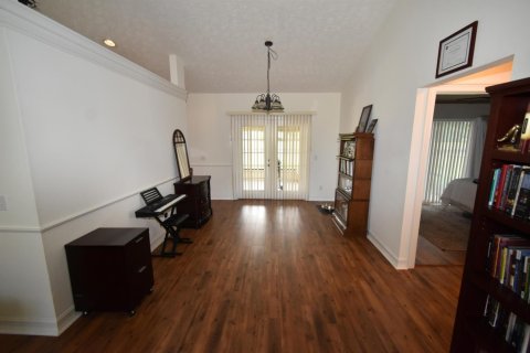 House in Port St. Lucie, Florida 3 bedrooms, 192.77 sq.m. № 2084142 - photo 5