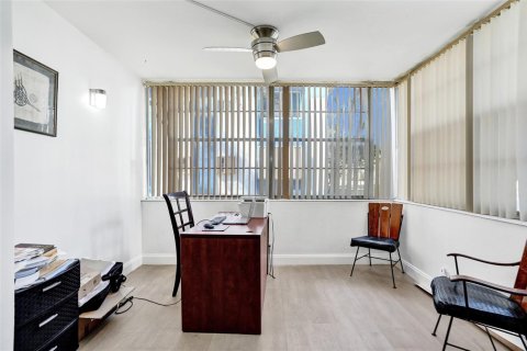 Купить кондоминиум в Маргит, Флорида 1 комната, 67.35м2, № 2241377 - фото 30