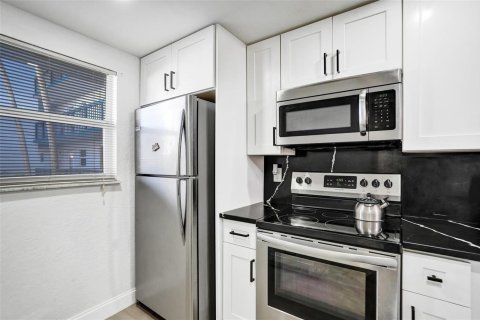 Купить кондоминиум в Маргит, Флорида 1 комната, 67.35м2, № 2241377 - фото 27