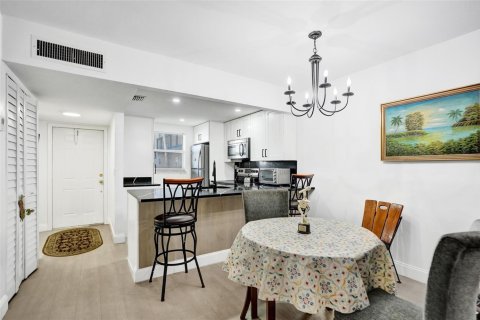 Купить кондоминиум в Маргит, Флорида 1 комната, 67.35м2, № 2241377 - фото 24
