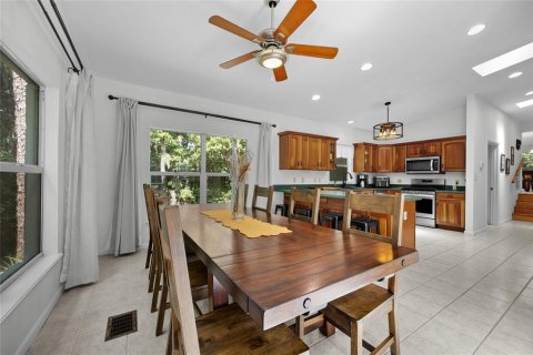 House in Gainesville, Florida 4 bedrooms, 242.2 sq.m. № 1768011 - photo 15