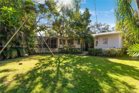 Villa ou maison à vendre à Coral Gables, Floride: 3 chambres, 165.37 m2 № 2025243 - photo 23
