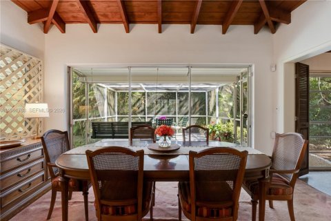 Villa ou maison à vendre à Coral Gables, Floride: 3 chambres, 165.37 m2 № 2025243 - photo 4