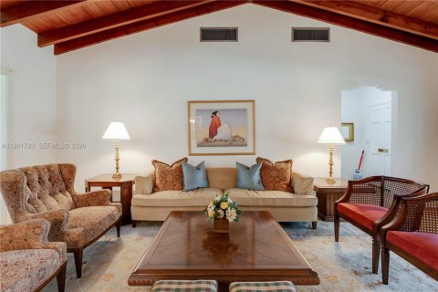 Villa ou maison à vendre à Coral Gables, Floride: 3 chambres, 165.37 m2 № 2025243 - photo 1