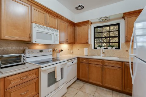 Villa ou maison à vendre à Coral Gables, Floride: 3 chambres, 165.37 m2 № 2025243 - photo 7