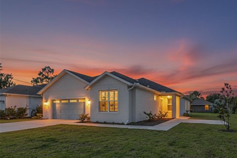 Casa en Palm Coast, Florida 3 dormitorios, 166.39 m2 № 2138934
