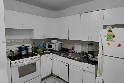 Casa en venta en Miami, Florida, 4 dormitorios, 155.52 m2 № 2029767 - foto 6