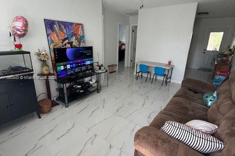 Propiedad comercial en venta en Dania Beach, Florida, 116.59 m2 № 1887767 - foto 30
