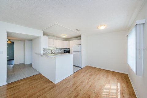 Copropriété à louer à Clearwater, Floride: 2 chambres, 100.98 m2 № 2165923 - photo 9