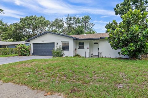 House in Clearwater, Florida 3 bedrooms, 144.56 sq.m. № 1793776 - photo 2