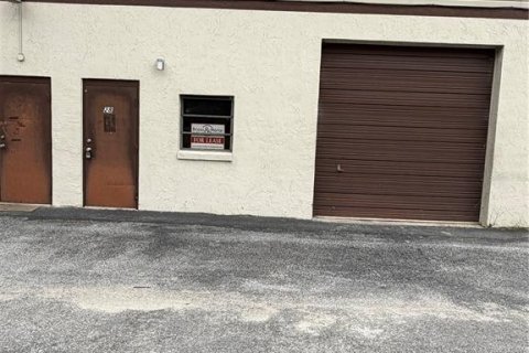 Immobilier commercial à Ocala, Floride 2239.87 m2 № 2100155