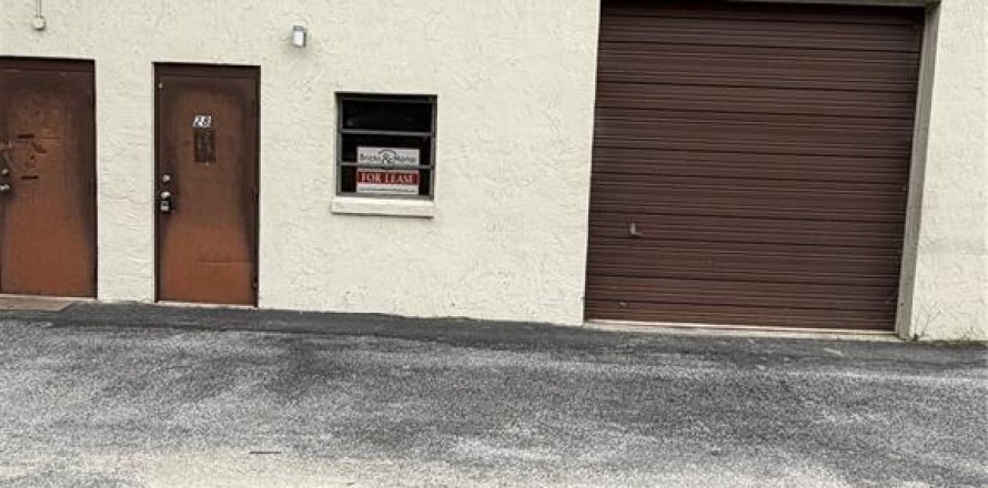 Immobilier commercial à Ocala, Floride 2239.87 m2 № 2100155