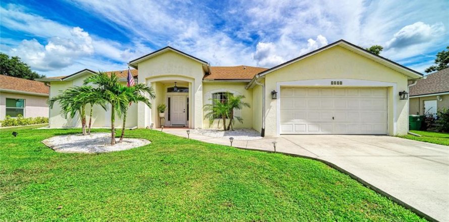 Casa en Punta Gorda, Florida 3 dormitorios, 215.35 m2 № 2384173