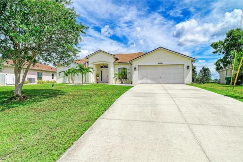 Casa en venta en Punta Gorda, Florida, 3 dormitorios, 215.35 m2 № 2384173 - foto 2