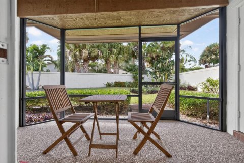 Villa ou maison à vendre à Stuart, Floride: 2 chambres, 144.65 m2 № 2439385 - photo 24