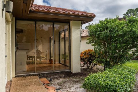 Villa ou maison à vendre à Stuart, Floride: 2 chambres, 144.65 m2 № 2439385 - photo 28