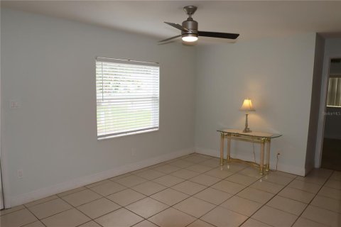 Villa ou maison à vendre à Tampa, Floride: 2 chambres, 87.7 m2 № 1898661 - photo 9
