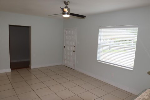 Villa ou maison à vendre à Tampa, Floride: 2 chambres, 87.7 m2 № 1898661 - photo 8