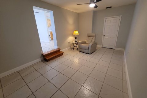 Villa ou maison à vendre à Tampa, Floride: 2 chambres, 87.7 m2 № 1898661 - photo 13
