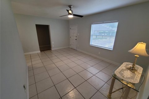 Villa ou maison à vendre à Tampa, Floride: 2 chambres, 87.7 m2 № 1898661 - photo 6