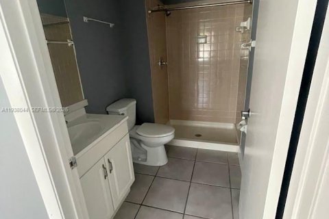 Купить кондоминиум в Майами, Флорида 2 спальни, 69.68м2, № 1996263 - фото 12