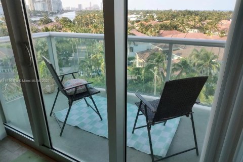 Condo in Sunny Isles Beach, Florida, 1 bedroom  № 1845840 - photo 15