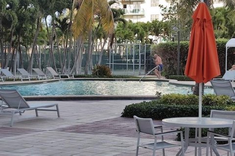 Condo in Sunny Isles Beach, Florida, 1 bedroom  № 1845840 - photo 9