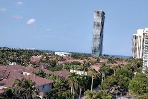 Condo in Sunny Isles Beach, Florida, 1 bedroom  № 1845840 - photo 16