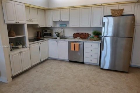 Condo in Sunny Isles Beach, Florida, 1 bedroom  № 1845840 - photo 5