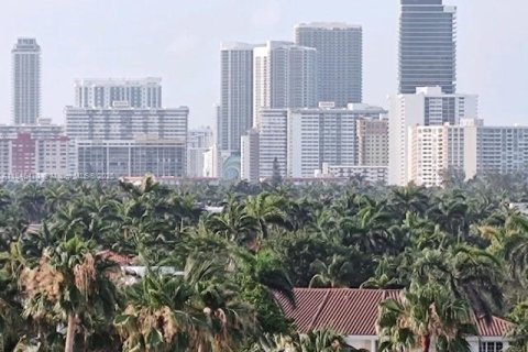 Condo in Sunny Isles Beach, Florida, 1 bedroom  № 1845840 - photo 19
