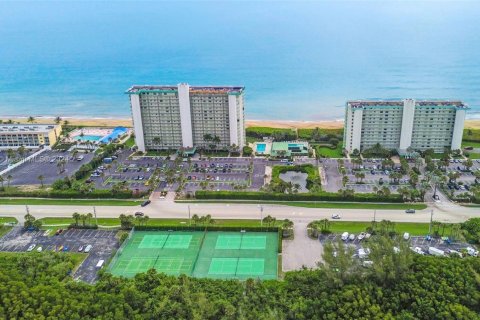 Condominio en venta en Jensen Beach, Florida, 2 dormitorios, 95.04 m2 № 1729933 - foto 14