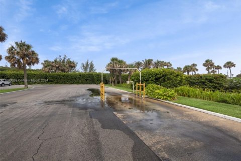 Condominio en venta en Jensen Beach, Florida, 2 dormitorios, 95.04 m2 № 1729933 - foto 30