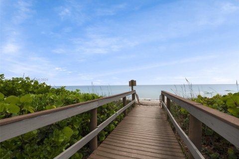 Condominio en venta en Jensen Beach, Florida, 2 dormitorios, 95.04 m2 № 1729933 - foto 19