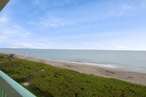 Condominio en venta en Jensen Beach, Florida, 2 dormitorios, 95.04 m2 № 1729933 - foto 10