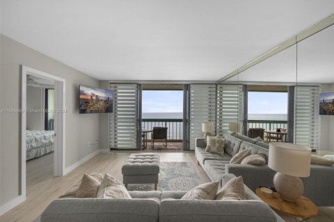 Condominio en venta en Jensen Beach, Florida, 2 dormitorios, 95.04 m2 № 1729933 - foto 6
