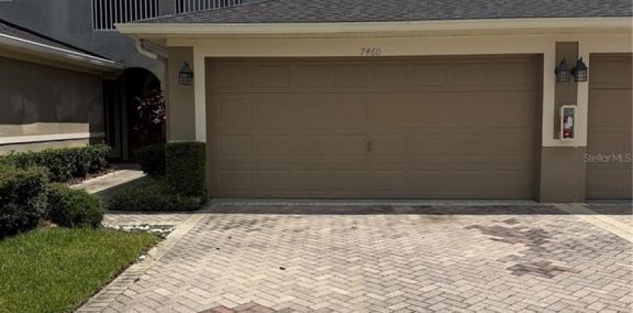 Townhouse in Temple Terrace, Florida 3 bedrooms, 176.24 sq.m. № 2323223