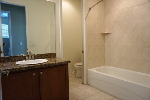 Touwnhouse à louer à Saint Petersburg, Floride: 3 chambres, 204.38 m2 № 2316440 - photo 25