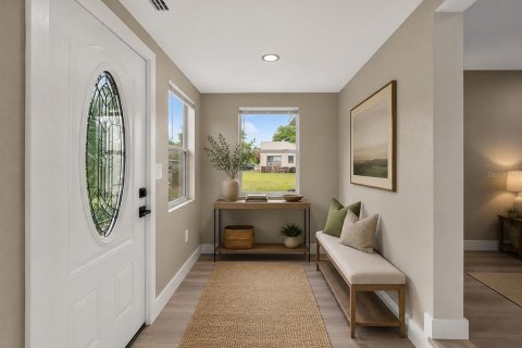 Casa en venta en Saint Petersburg, Florida, 3 dormitorios, 110.55 m2 № 2129564 - foto 2
