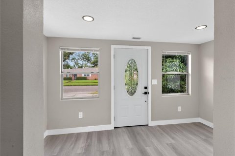 Casa en venta en Saint Petersburg, Florida, 3 dormitorios, 110.55 m2 № 2129564 - foto 9