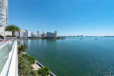 Condo in Miami, Florida, 2 bedrooms  № 1888852 - photo 25