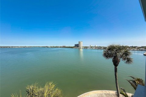 Condo in South Pasadena, Florida, 2 bedrooms  № 1576354 - photo 2