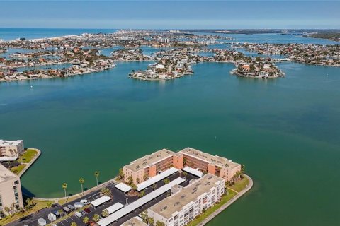 Condo in South Pasadena, Florida, 2 bedrooms  № 1576354 - photo 3