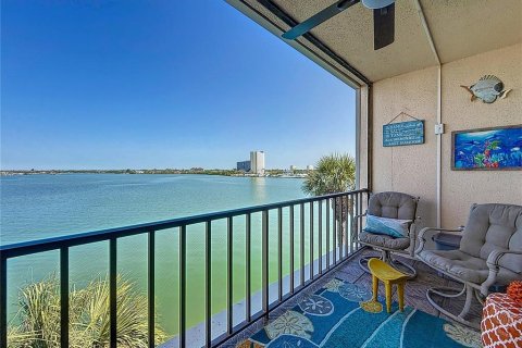 Condo in South Pasadena, Florida, 2 bedrooms  № 1576354 - photo 4