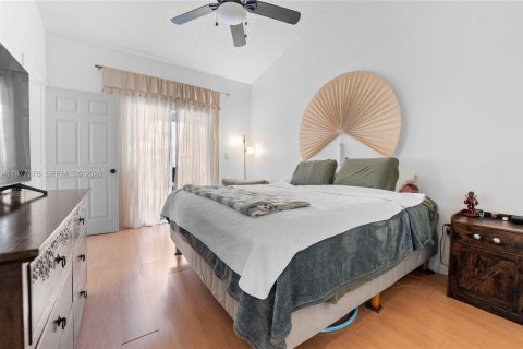 Casa en venta en Miami, Florida, 2 dormitorios, 90.95 m2 № 2049910 - foto 21