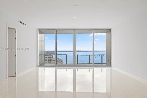 Condominio en venta en Miami, Florida, 4 dormitorios, 298.59 m2 № 2021148 - foto 12