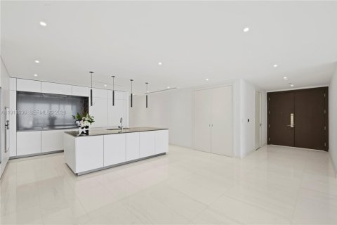 Condominio en venta en Miami, Florida, 4 dormitorios, 298.59 m2 № 2021148 - foto 8