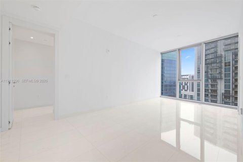 Condominio en venta en Miami, Florida, 4 dormitorios, 298.59 m2 № 2021148 - foto 26