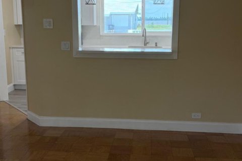 House in West Palm Beach, Florida 3 bedrooms, 158.49 sq.m. № 2088104 - photo 9