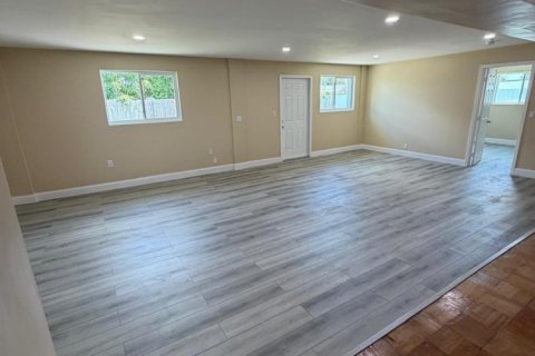 House in West Palm Beach, Florida 3 bedrooms, 158.49 sq.m. № 2088104 - photo 11