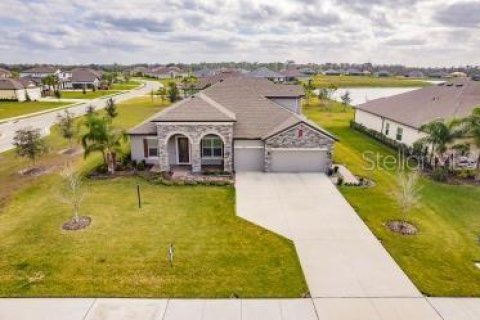 House in Parrish, Florida 4 bedrooms, 329.06 sq.m. № 1846695 - photo 1